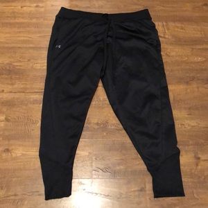 Women’s XL Under Armour Sweatpants